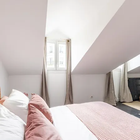 Sauvage Hotel *